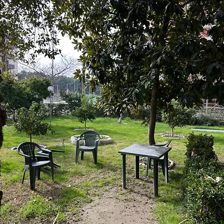 Vacation Garden Σπίτι διακοπών Golem (Tirana)